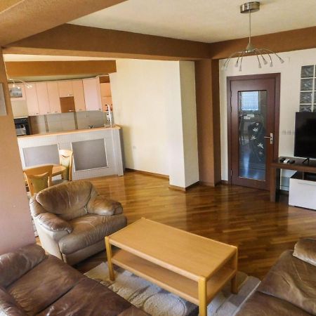 Luxe Apartment Ochryda Zewnętrze zdjęcie